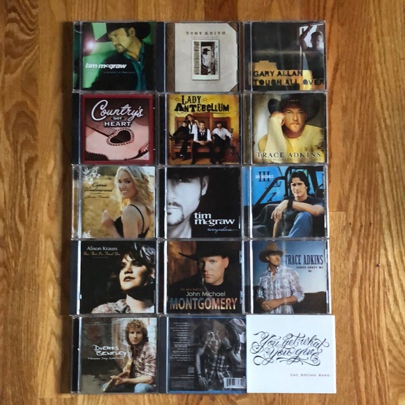Other - 💿 BUNDLE OF 15 PRE-OWNED COUNTRY MUSIC CD’S